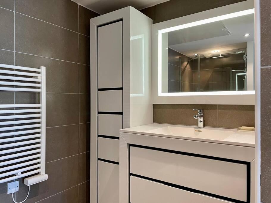 17 - Appartement Neuf, Parking Terrasse Et Jolie Vue Bandol Zewnętrze zdjęcie